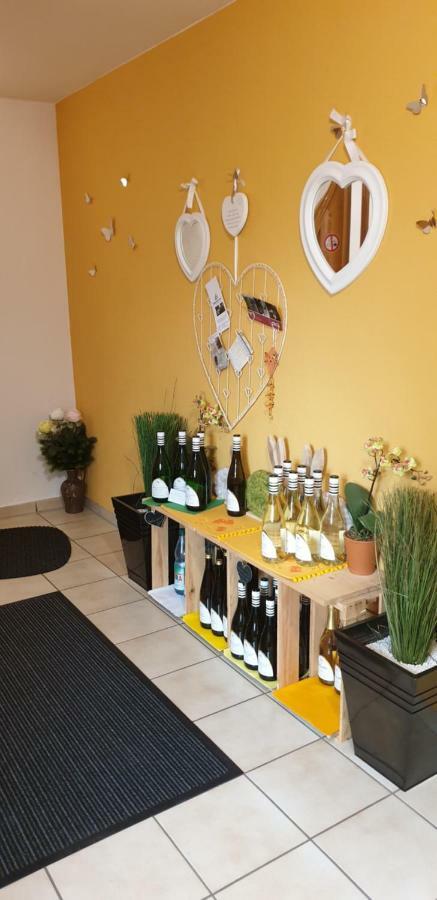 אוסטריך-ווינקל Ferienwohnung Weingut Leis מראה חיצוני תמונה