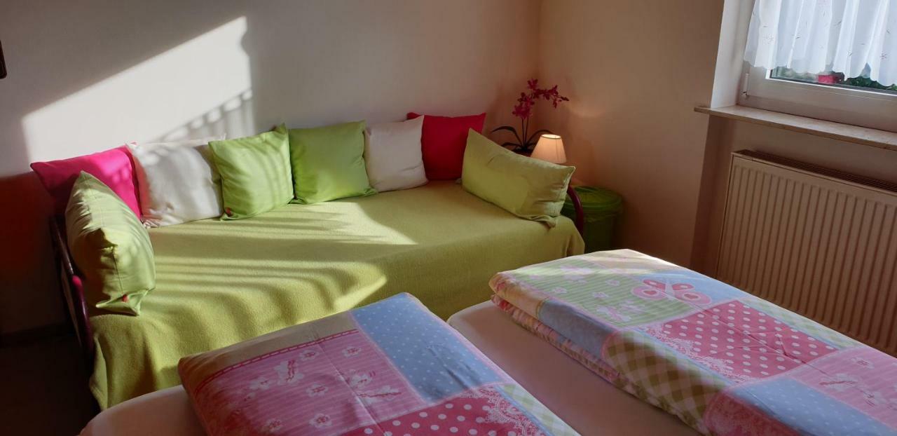 אוסטריך-ווינקל Ferienwohnung Weingut Leis מראה חיצוני תמונה